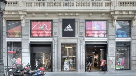 hoeveel vestigingen heeft adidas|adidas winkel in de buurt.